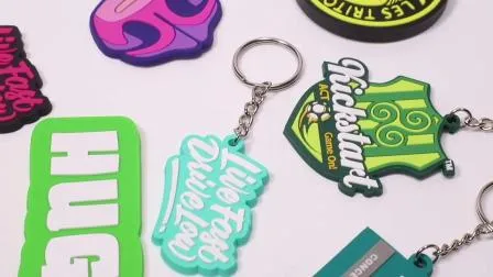 Presentes promocionais de lembrança de borracha plástica PVC Disney Logo Car Keychain